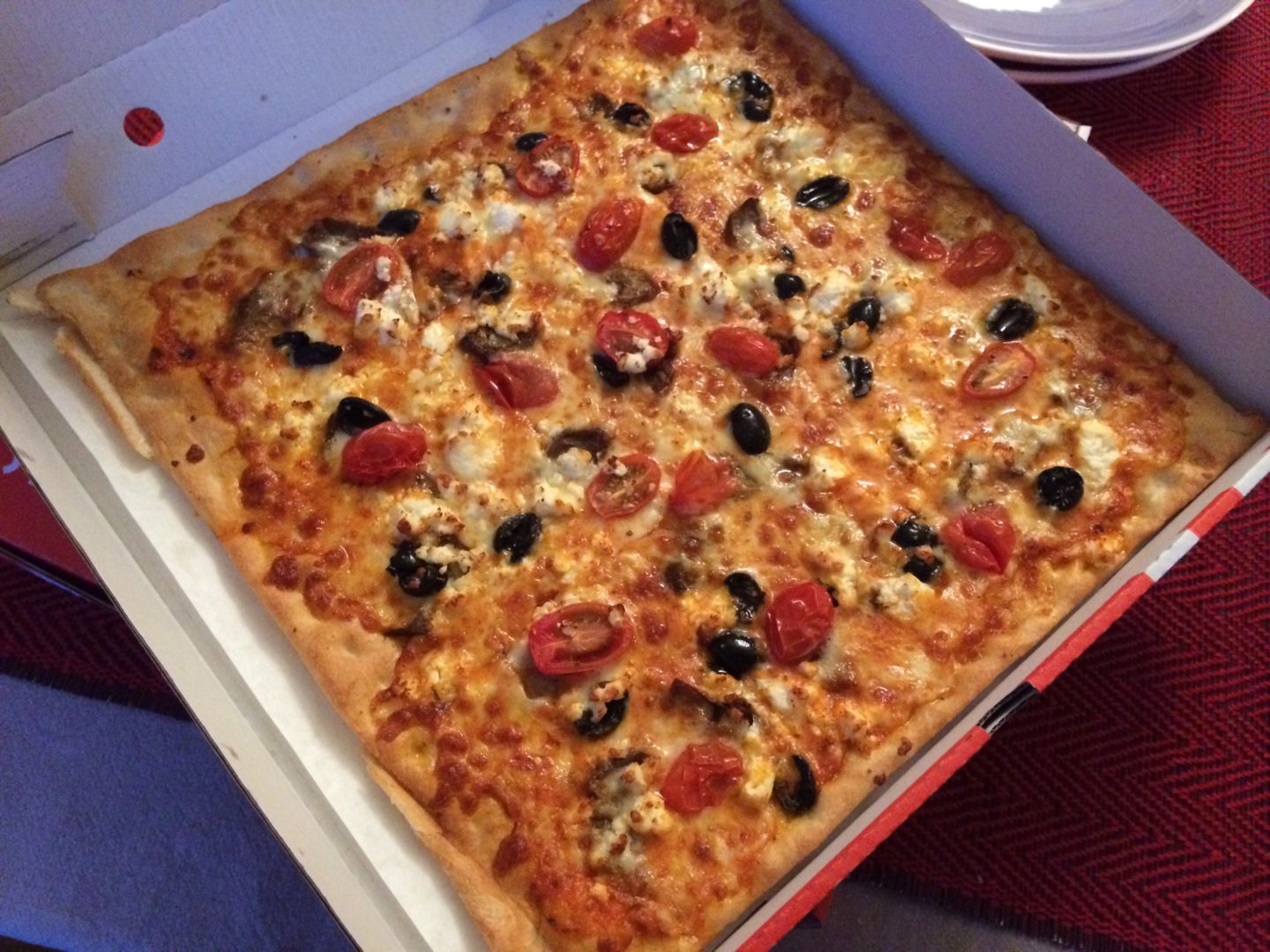 There’s always time for a pizza feat. Square Pizza #hungryhouse